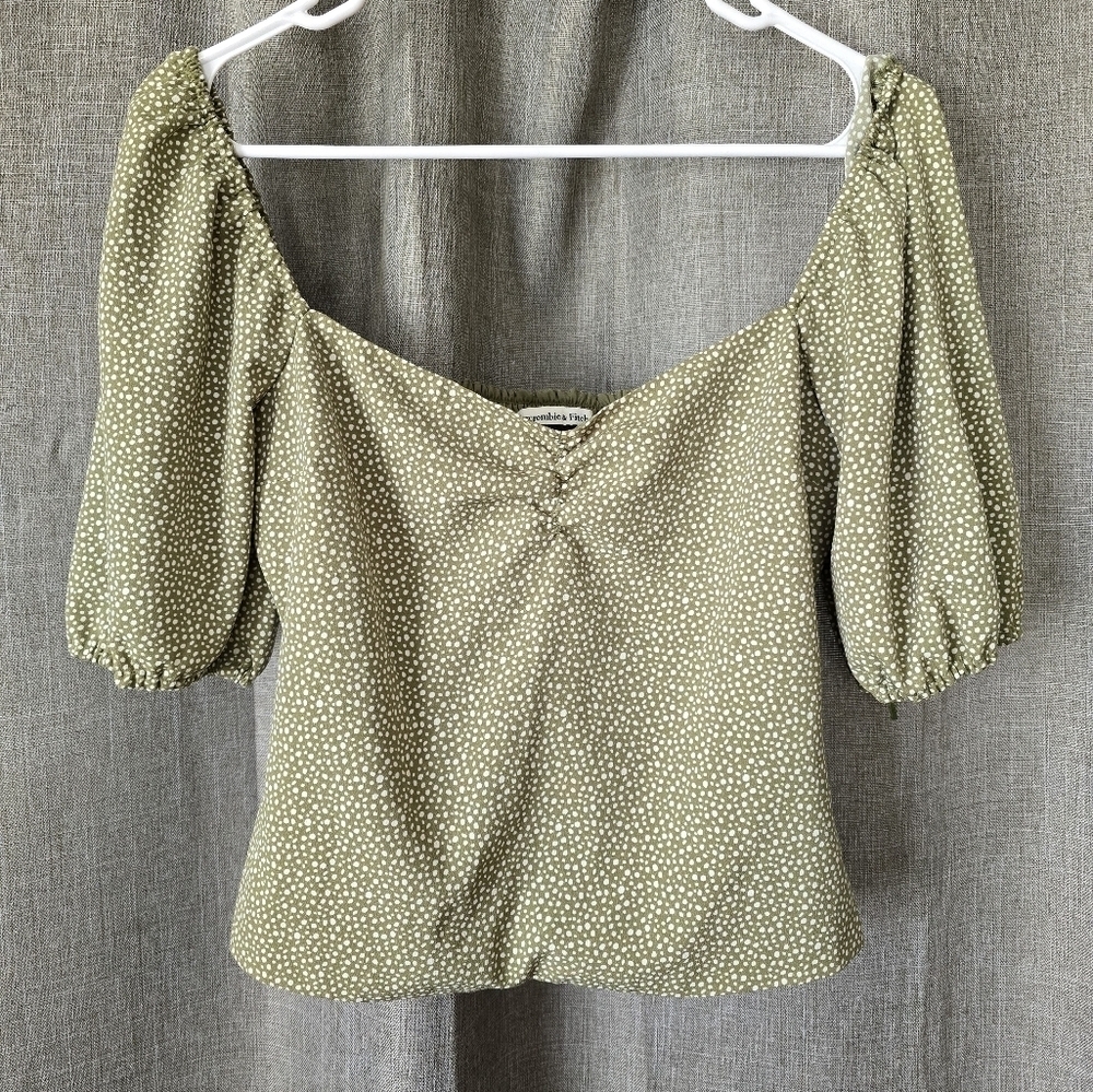 Abercrombie & Fitch Green Polka Dot Smocked Back Crop Top Size S Puff Sleeve
